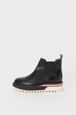 エンダースキーマから初のウエアが登場、17SS“Y”コレクション展開スタート