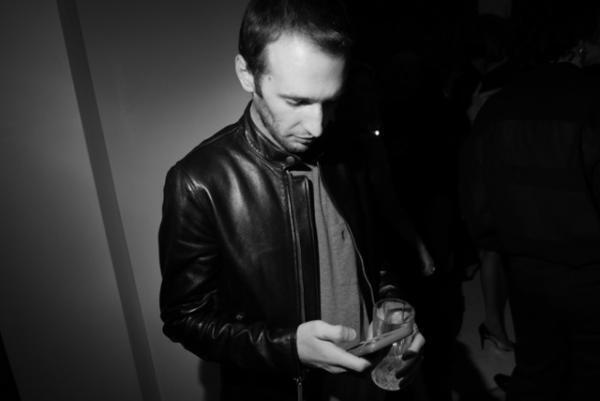 サンローランがマイアミの巨大アートフェアにて特別なディナーを主催、ピカソの孫娘へ敬意