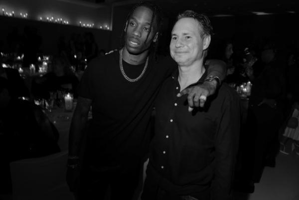 サンローランがマイアミの巨大アートフェアにて特別なディナーを主催、ピカソの孫娘へ敬意