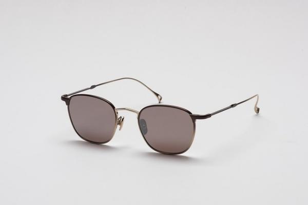 イッセイ ミヤケと金子眼鏡のシリーズ3作目、“フルメタル”のフレーム3型が発売