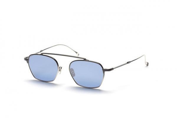 イッセイ ミヤケと金子眼鏡のシリーズ3作目、“フルメタル”のフレーム3型が発売