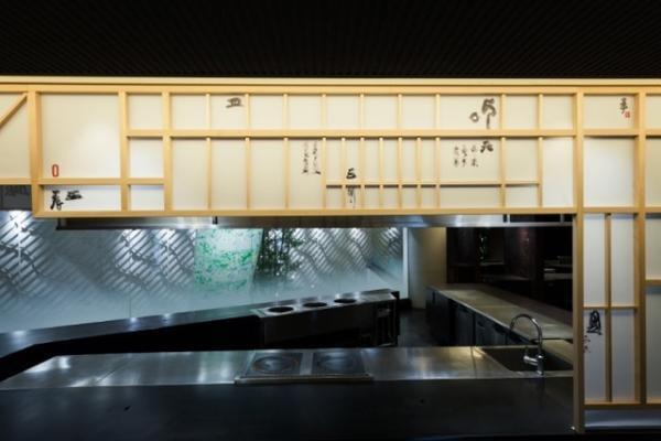 山口晃×道後温泉、アートフェスティバル「道後アート2016」で時空を超えた街歩き