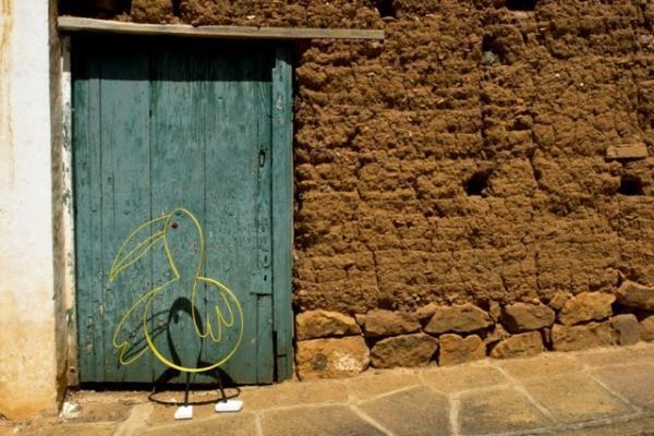 マルニが運ぶ幸せの鳥。新宿伊勢丹ポップアップにこの冬限定オブジェやブローチ、ホームコレクションがそろう