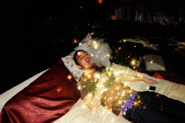 東京都写真美術館で「アピチャッポン・ウィーラセタクン 亡霊たち」展、作家本人のシンポジウムも開催