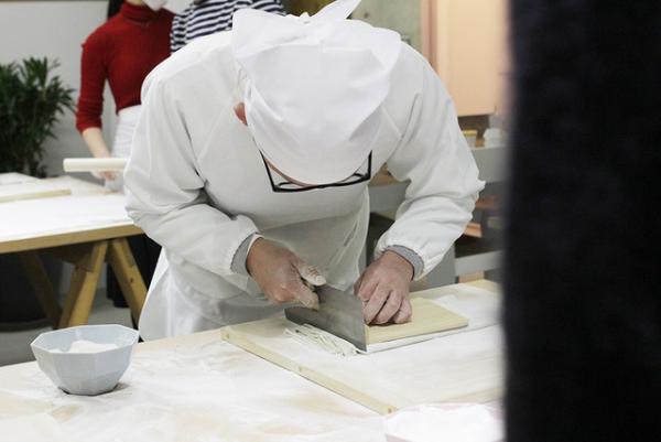 【HOHO#004 Report】新蕎麦の季節、「三合菴」店主・加藤さんをホストに蕎麦打ちワークショップが開催されました！