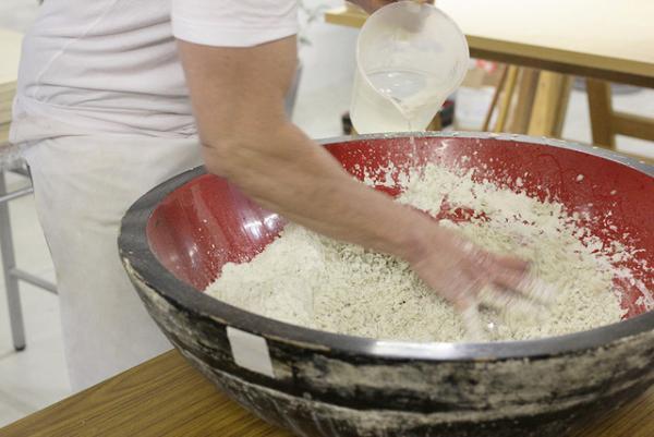 【HOHO#004 Report】新蕎麦の季節、「三合菴」店主・加藤さんをホストに蕎麦打ちワークショップが開催されました！