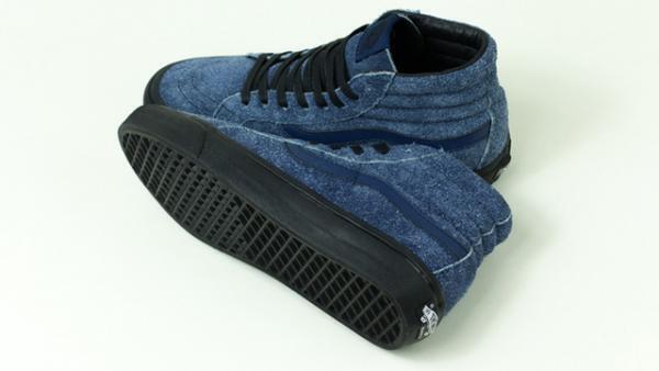 オープニングセレモニーでメイデンノアール×バンズとのコラボシューズを世界に先駆け発売