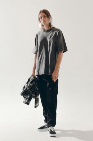 オープニングセレモニーでメイデンノアール×バンズとのコラボシューズを世界に先駆け発売