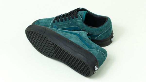 オープニングセレモニーでメイデンノアール×バンズとのコラボシューズを世界に先駆け発売