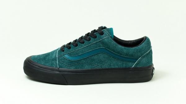 オープニングセレモニーでメイデンノアール×バンズとのコラボシューズを世界に先駆け発売