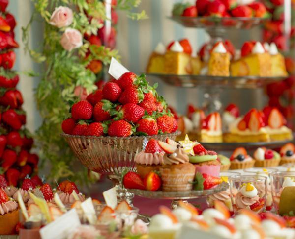 ホテルニューオータニ大阪で“いちご狩り”ビュッフェが今年も！丸かじり食べ比べやいちごサンド、ブリュレなど