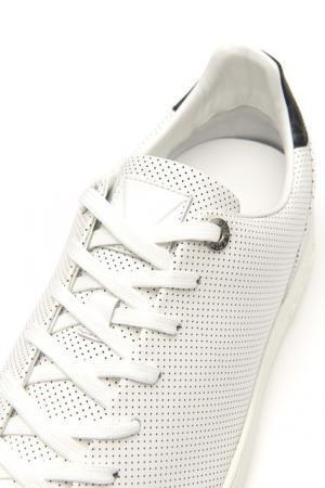 DSMGにルイ・ヴィトンとヴェトモン×リーボックのエクスクルーシブなアイテム登場