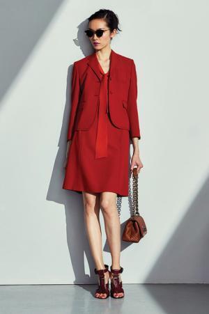 ボッテガ・ヴェネタから17年アーリーフォールコレクションが到着