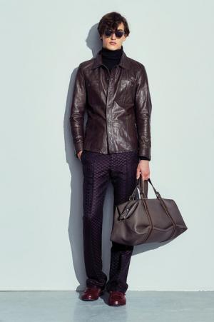 ボッテガ・ヴェネタから17年アーリーフォールコレクションが到着