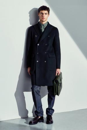 ボッテガ・ヴェネタから17年アーリーフォールコレクションが到着