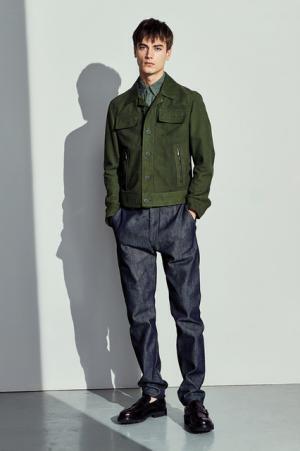 ボッテガ・ヴェネタから17年アーリーフォールコレクションが到着