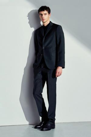 ボッテガ・ヴェネタから17年アーリーフォールコレクションが到着