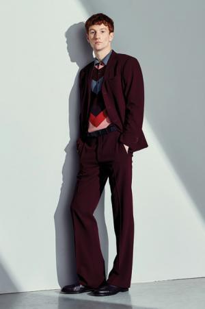 ボッテガ・ヴェネタから17年アーリーフォールコレクションが到着