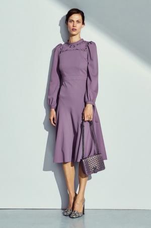 ボッテガ・ヴェネタから17年アーリーフォールコレクションが到着