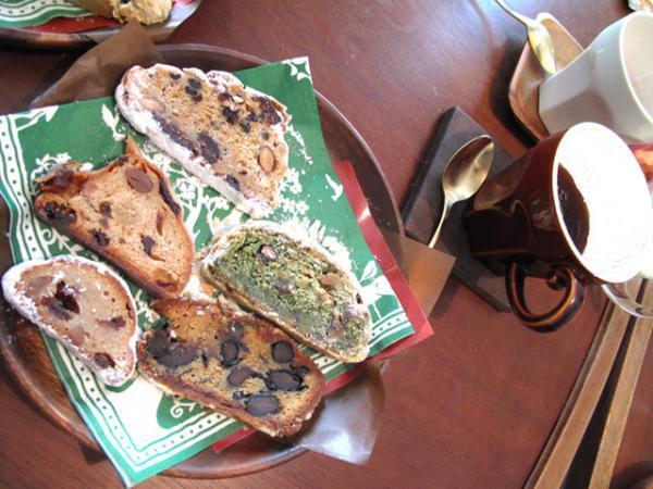 代々木VILLAGEでお茶とパン＆焼菓子を楽しむクリスマスイベントでほっと温まる