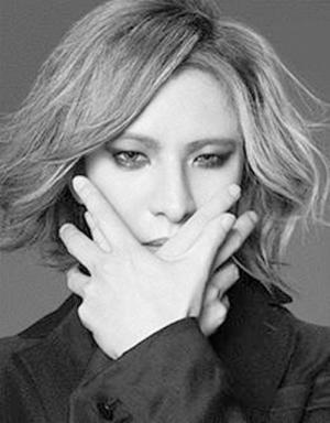 X-JAPANのYOSHIKIがデザインする魅惑の“ドレスキモノ”が新宿伊勢丹へ一堂に