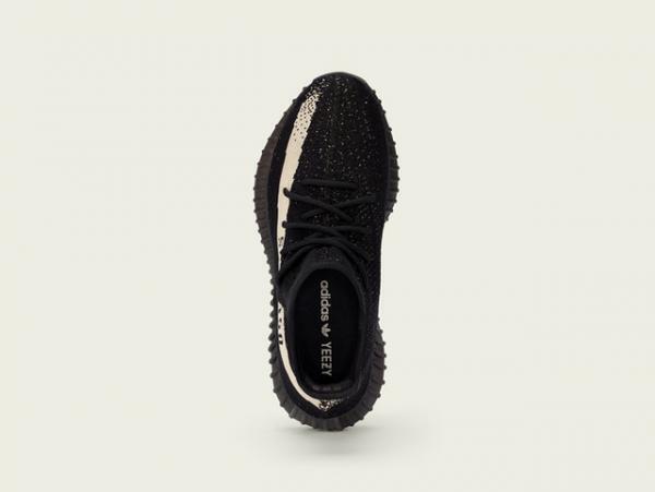 アディダス オリジナルス バイ カニエ・ウエスト「YEEZY BOOST 350 V2」新色はホワイトのライン