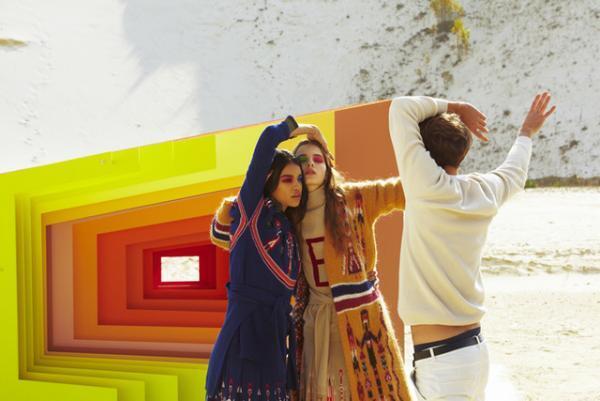 ステラ・ジャン×ユナイテッド カラーズ オブ ベネトン、特別なニットコレクションを発売