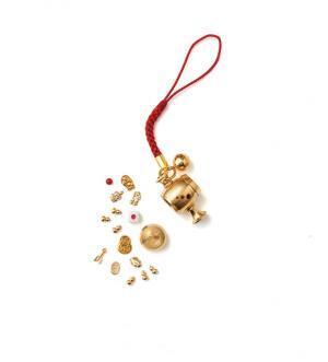 『磯部磯兵衞物語』が新宿伊勢丹にやってきた！迎春アイテムを磯兵衞がユニークに紹介