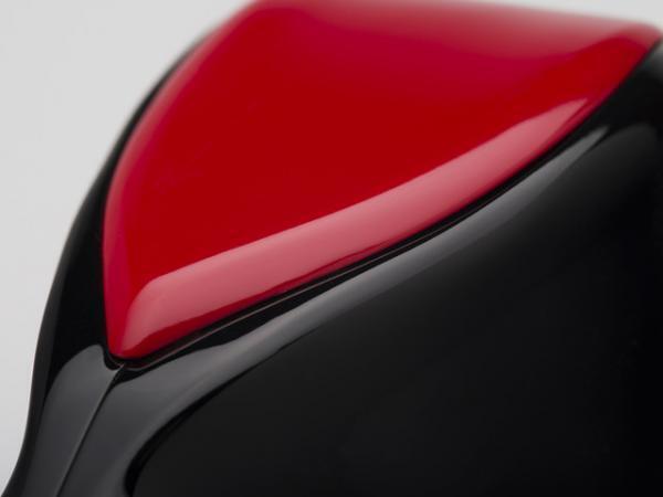 クリスチャン ルブタンがホリデーに贈るおとぎ話、物語に登場するシューズ＆バッグも発売に