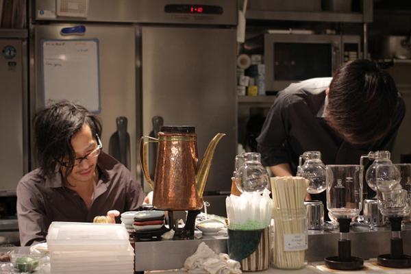 枯山水や落日の“情景パフェ”、町田の中野屋で記憶を刺激する新たな食体験【パフェの名店_06】