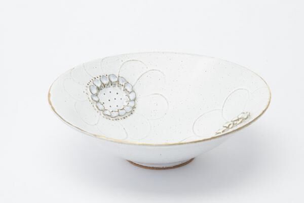 golden flower bowl 2016 ceramic h. 6.8 × φ 21.0 cm