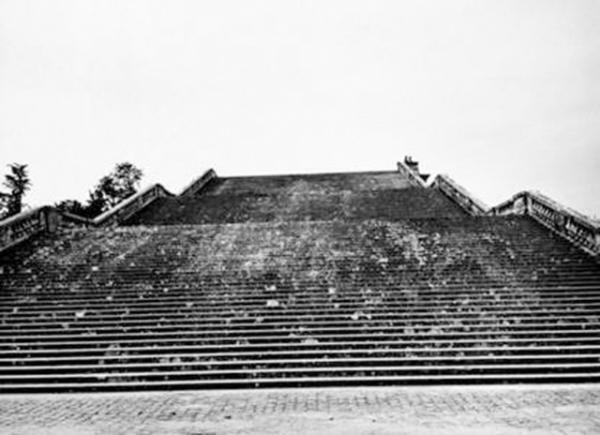 カール・ラガーフェルドが捉えたヴェルサイユ宮殿が日本初公開、銀座で写真展開催