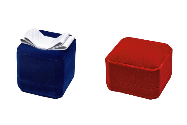 伊勢丹新宿店で見つけたアクセサリーは華やかなギフトボックスに入れて贈る【特別編】