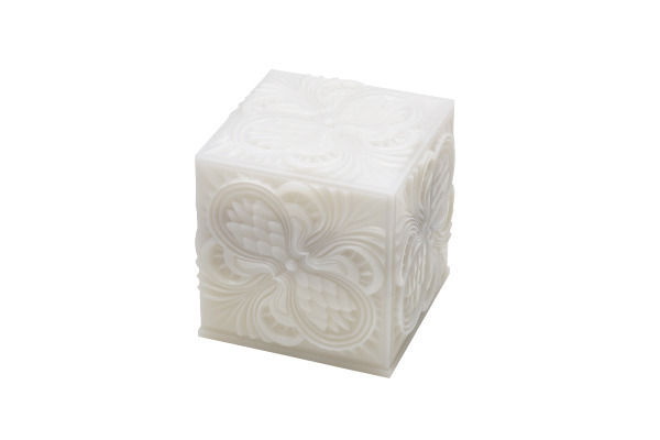 伊勢丹新宿店で見つけたアクセサリーは華やかなギフトボックスに入れて贈る【特別編】