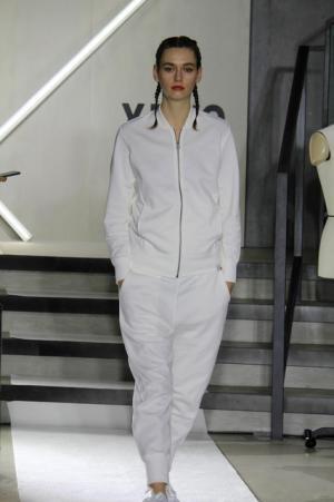 アディダス オリジナルス、新アパレルコレクション「XBYO」発売。日本が誇るパターン技術、素材を採用