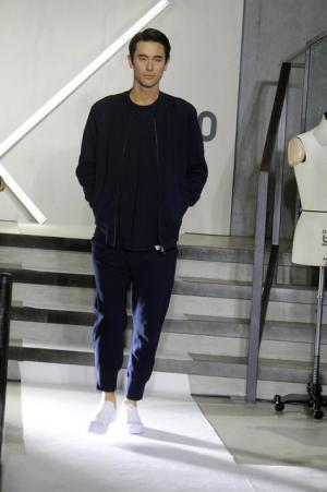 アディダス オリジナルス、新アパレルコレクション「XBYO」発売。日本が誇るパターン技術、素材を採用