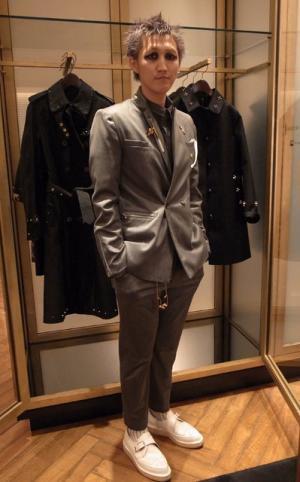 「マッキントッシュ」が韓流パンクブランドと異色のコラボ、ドーバー銀座で先行販売