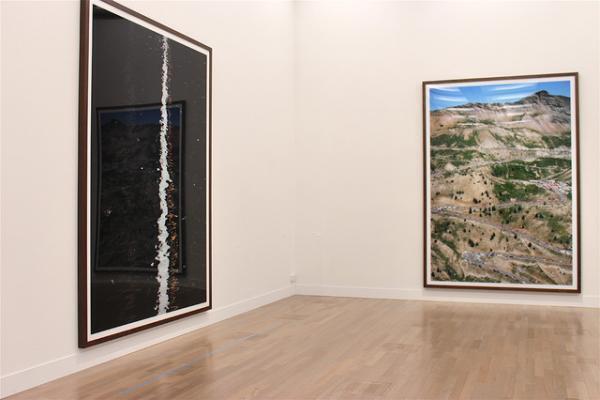 アンドレアス・グルスキーの巨大写真展。国立新美術館でスタート