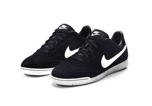 ナイキ、「エアフォース1」などクラシックモデルにルナロン搭載新モデル発表