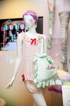 大盛況のトーキョーパステル。himitsu by Syrup.や縷縷夢兎、せきやゆりえら参加