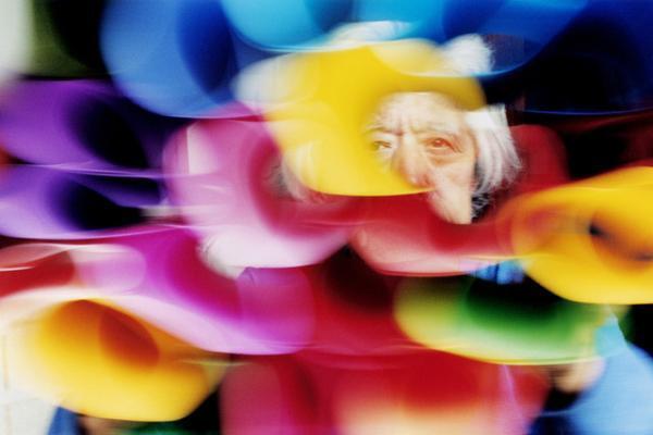 ギンザやスイッチで活躍する写真家・小浪次郎8年間の集大成『父を見る』が今秋出版