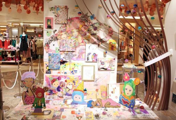 スキスキダイスキ！小川恵子の展覧会がイセタンガールギャラリーで開催