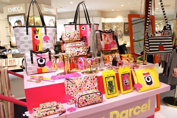 20周年のケイトスペード、期間限定イベント開催。新バッグ、ダーセルとのコラボ先行披露
