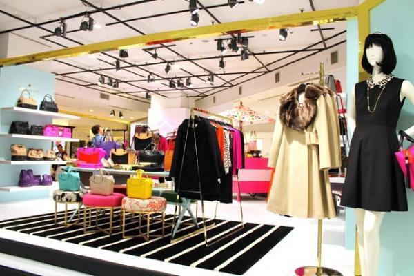 20周年のケイトスペード、期間限定イベント開催。新バッグ、ダーセルとのコラボ先行披露