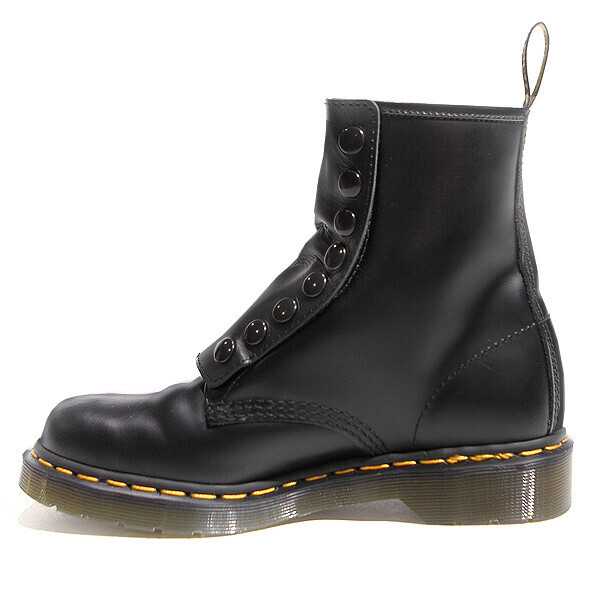 リミフゥ仕様のドクターマーチン8ボタンブーツ登場