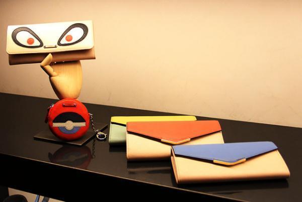 フェンディから新キャラ誕生。「バッグバグズ」コレクション日本先行発売