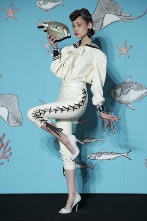 水原希子、オランピアルタンのショーでパリコレデビュー