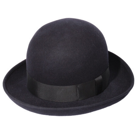 ヴィヴィアン・ウエストウッド・マン表参道店がリニューアル。オーブライターとハットを限定販売