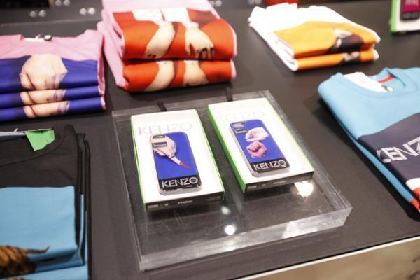 ケンゾー、伊勢丹メンズにトイレットペーパーとコラボショップオープン