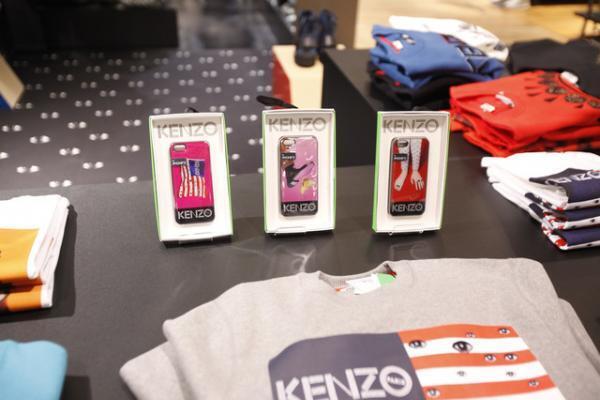 ケンゾー、伊勢丹メンズにトイレットペーパーとコラボショップオープン